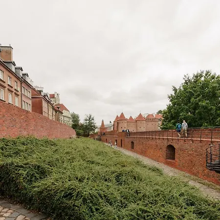 Chill Brzozowa Old Town Апартаменты Варшава