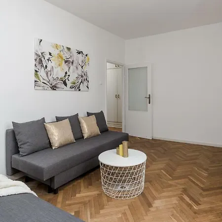 Apartment Chill Brzozowa Old Town *