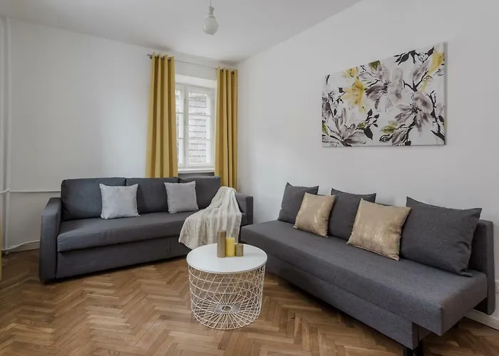 Chill Brzozowa Old Town