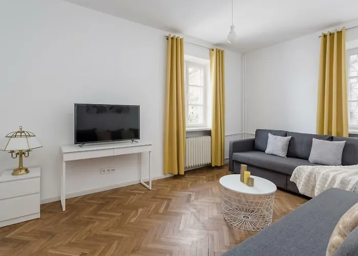 Chill Brzozowa Old Town * ורשה